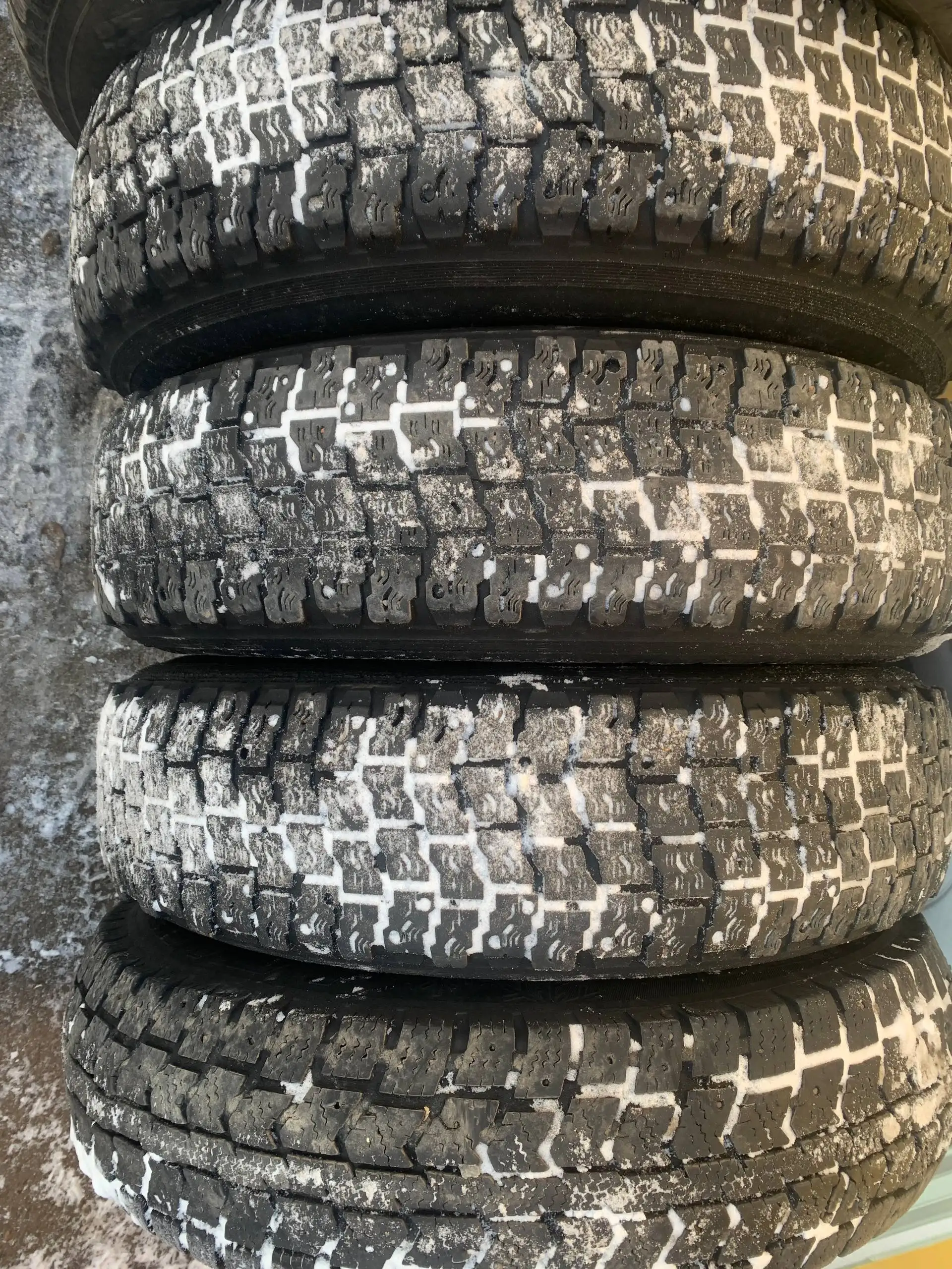 Колеса на Ниву - Колеса и диски (Запчасти) в Иркутск