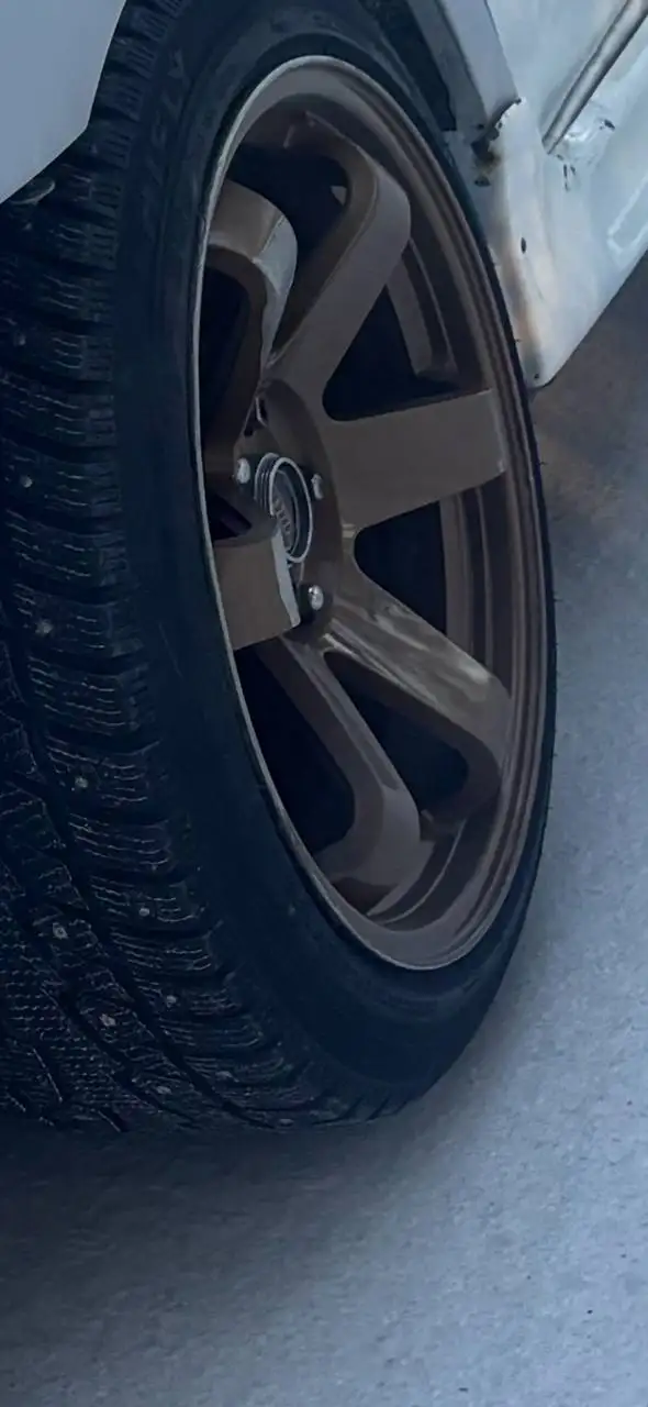 Продажа колес R18 с шинами - Колеса и диски (Запчасти) в Иркутск