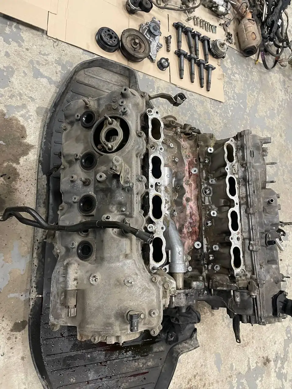 Двигатель 1UR-FSE в разбор - Автозапчасти (Запчасти) в Иркутск