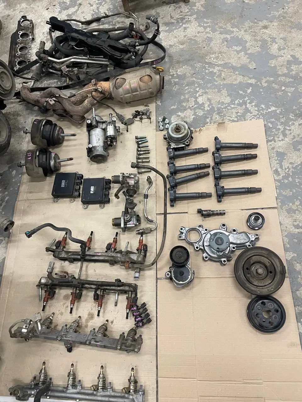 Двигатель 1UR-FSE в разбор - Автозапчасти (Запчасти) в Иркутск