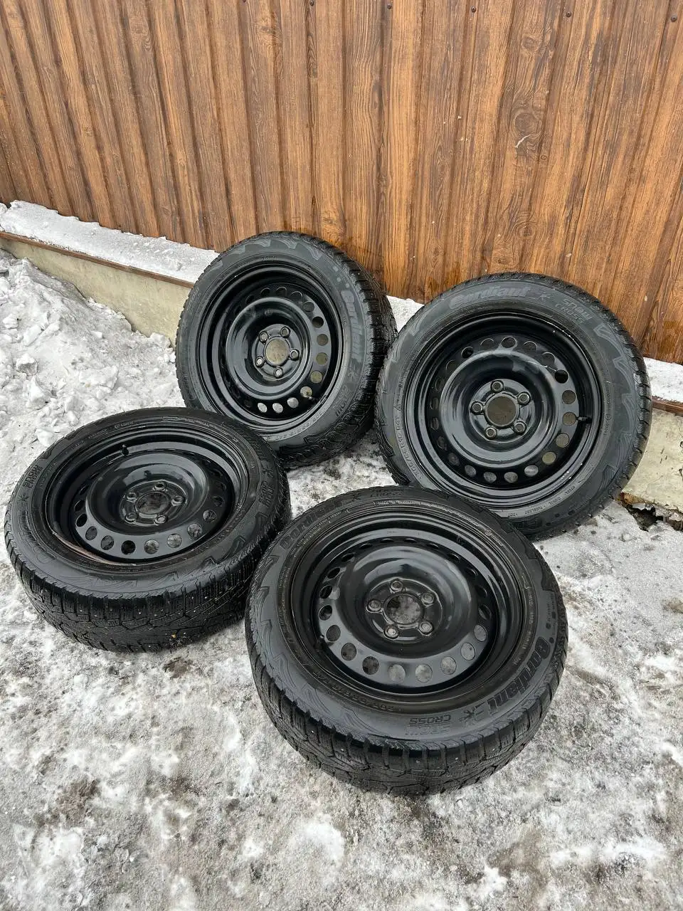 Зимние шины 205/55/16 5/114.3 - Шины (Запчасти) в Иркутск