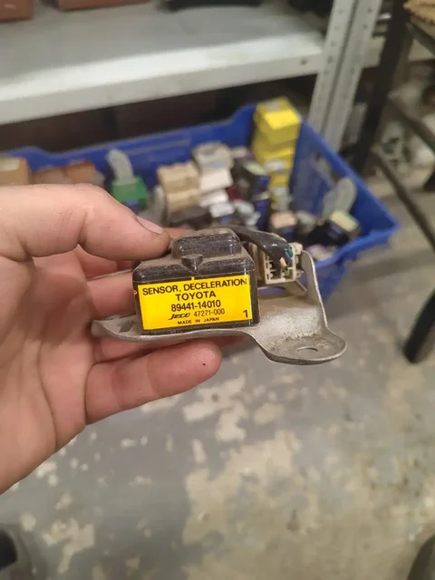 Продажа блоков 90/100 кузов - Электронные компоненты в Иркутск