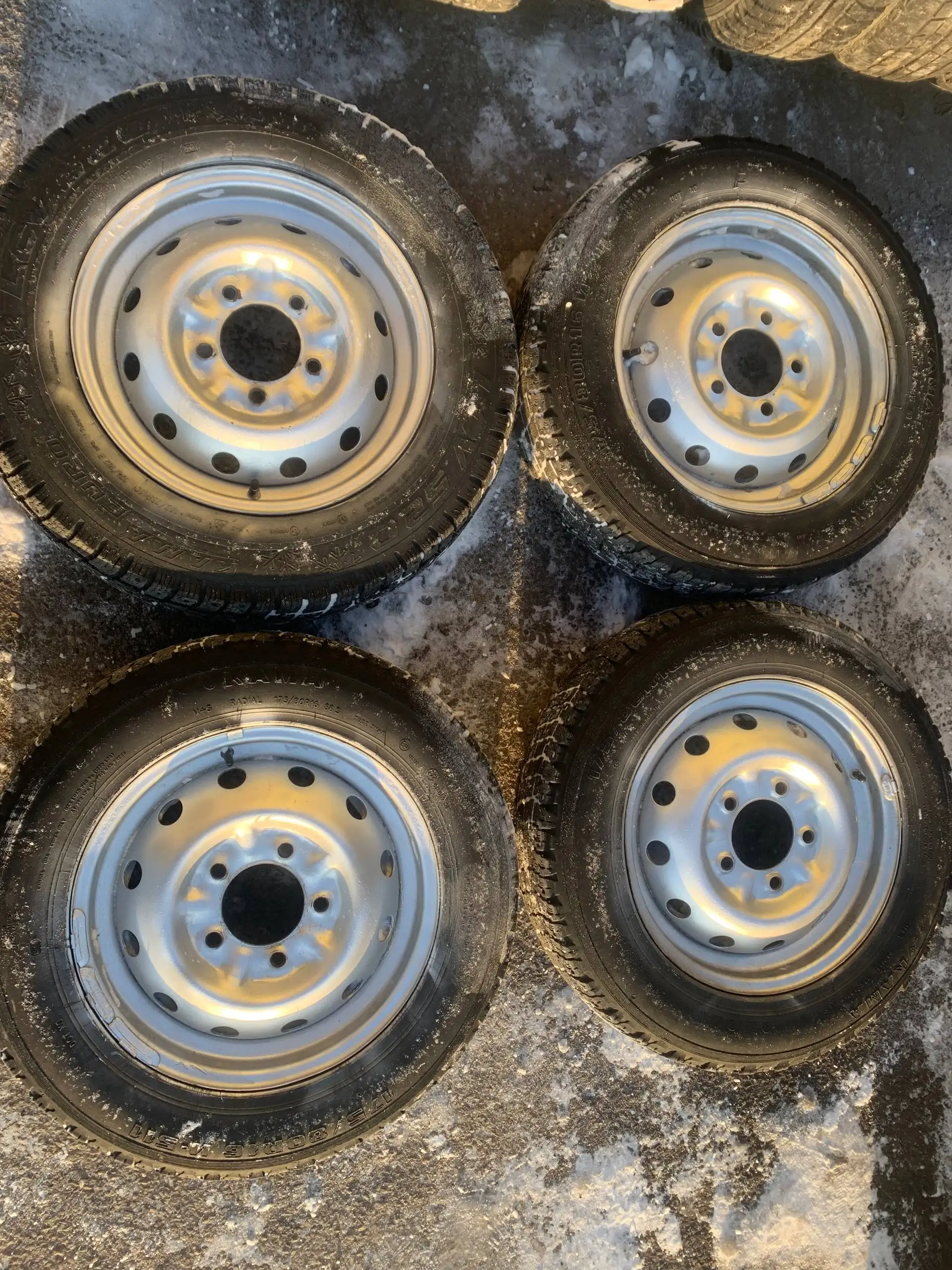 Колеса с Нивы - Колеса и диски (Запчасти) в Иркутск