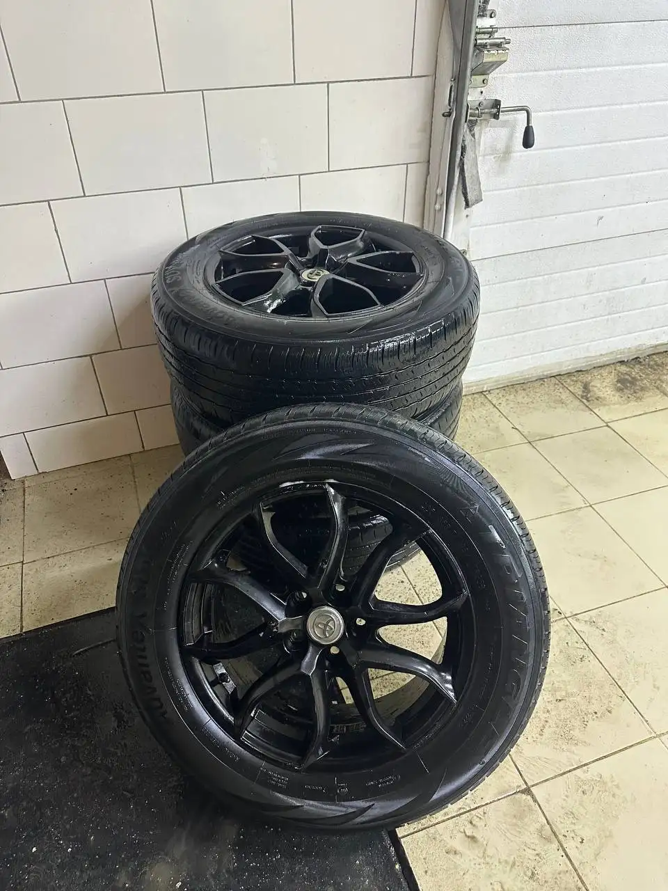 Автомобильные диски 5x114.3 R17 - Диски и шины (Запчасти) в Иркутск