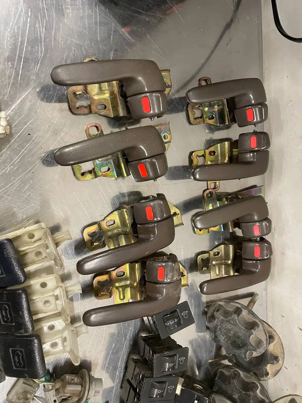 Продажа запчастей на Toyota Mark II и Crown в Иркутске - Запчасти в Иркутск