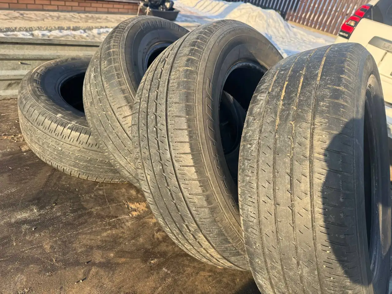 Комплект летней резины 235/65R18 в Иркутске - Шины и диски (Запчасти) в Иркутск