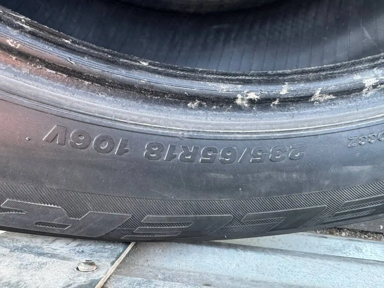 Комплект летней резины 235/65R18 в Иркутске - Шины и диски (Запчасти) в Иркутск