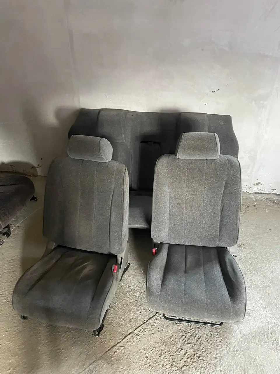 Продам сидухи для автомобилей 90/100/110 кузов - Автокресла и сиденья (Запчасти) в Иркутск