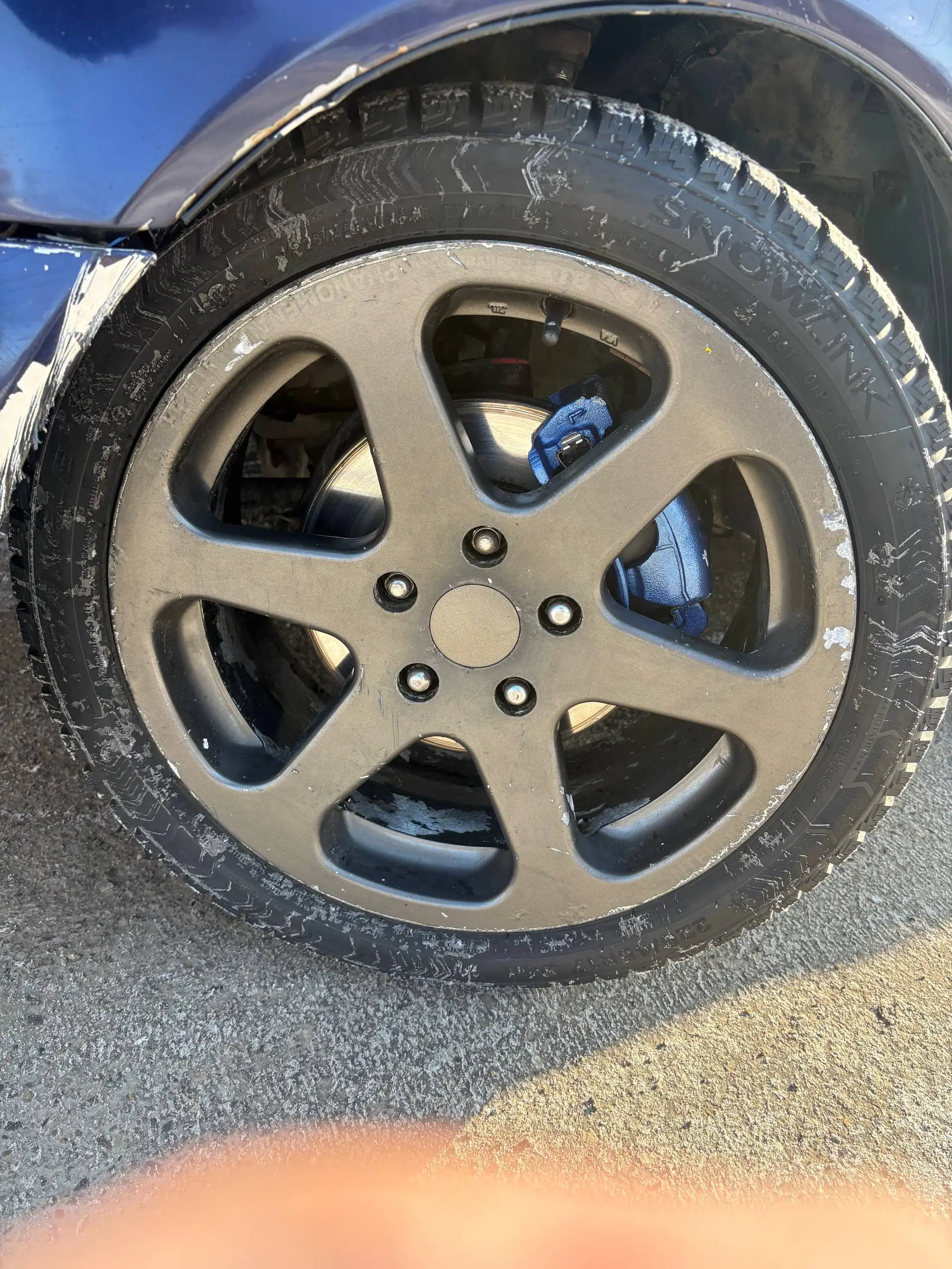 Продам комплект колес ZEIT/R 17 с шинами TRIANGLE SNOWLINK - Колеса и диски (Запчасти) в Иркутск