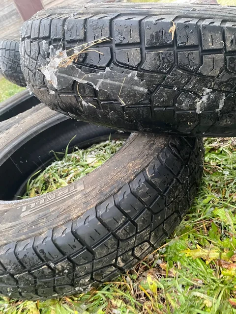 Продам летнюю резину Pirelli 185/75 R16 - Трансмиссия в Иркутск