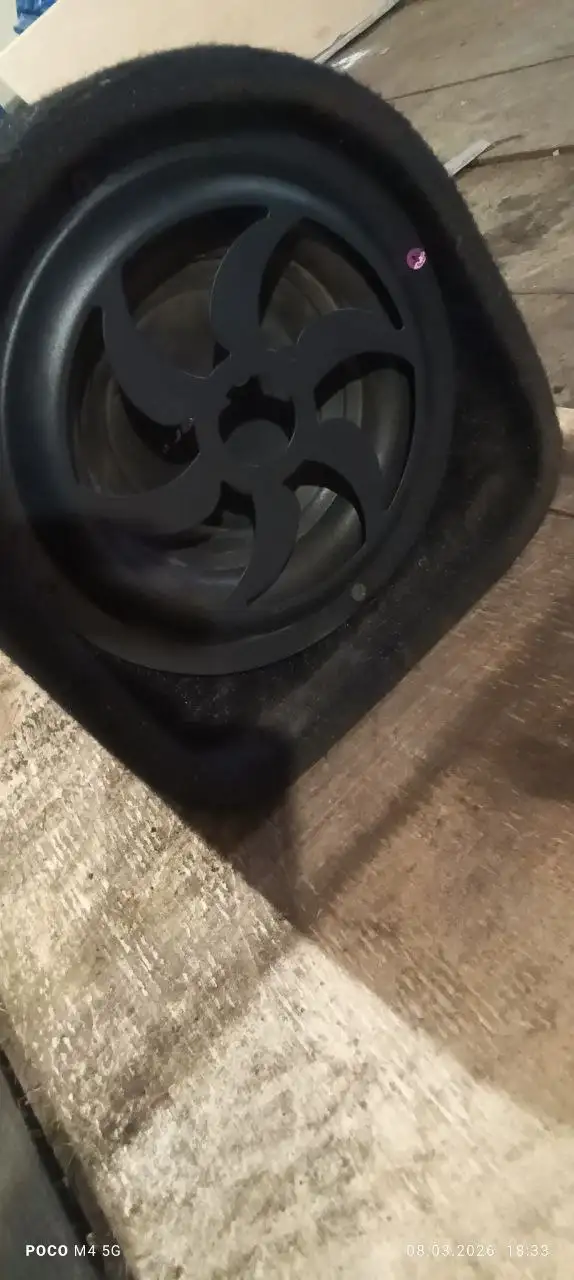 Колонки и сабвуфер - Аудиотехника (Электроника) в Иркутск