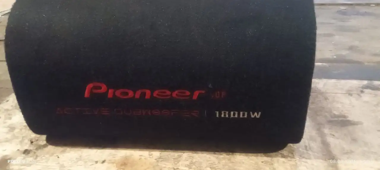 Колонки и сабвуфер - Аудиотехника (Электроника) в Иркутск