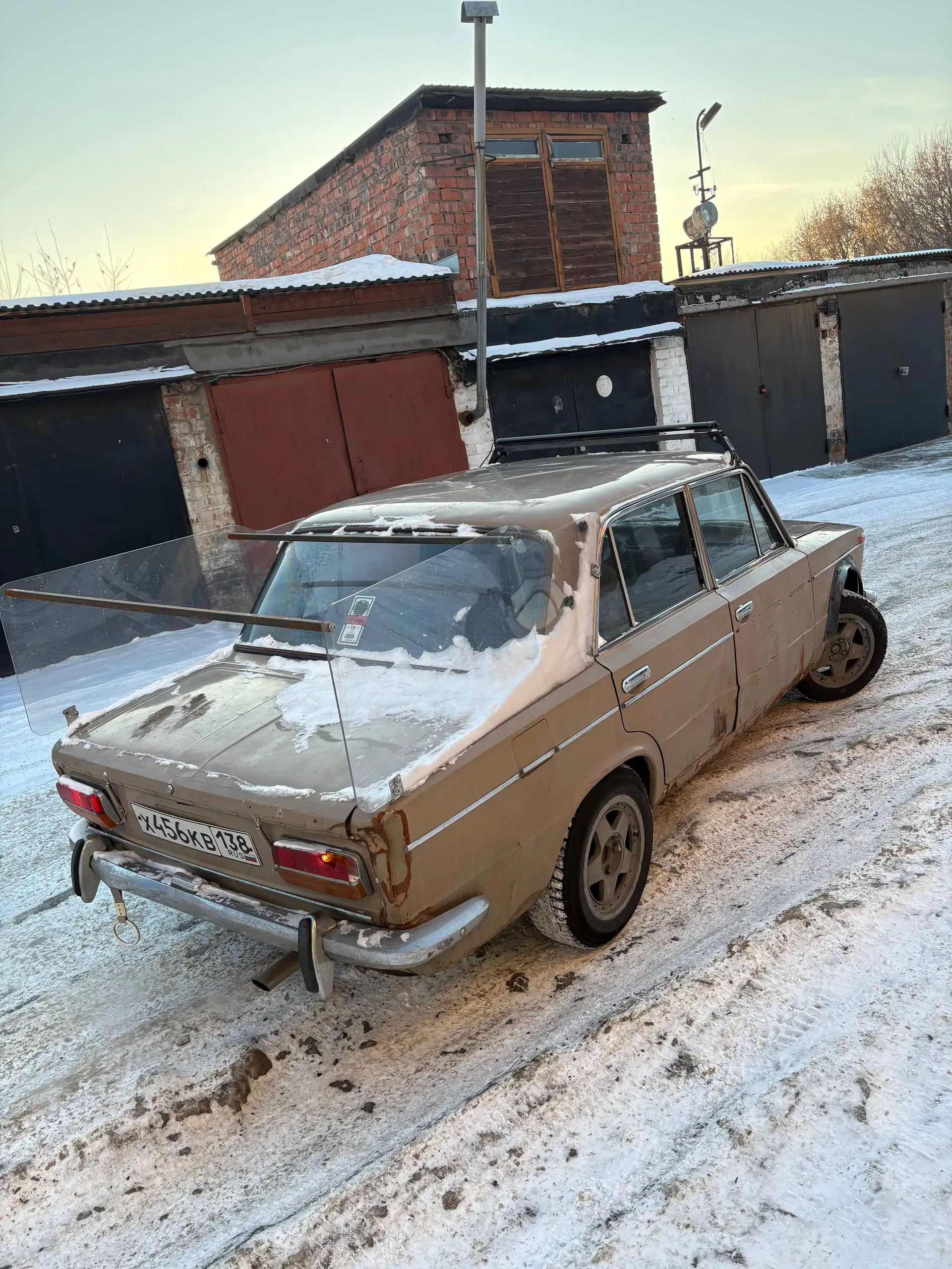 ВАЗ 2103 в полный разбор - Автозапчасти (Запчасти) в Иркутск