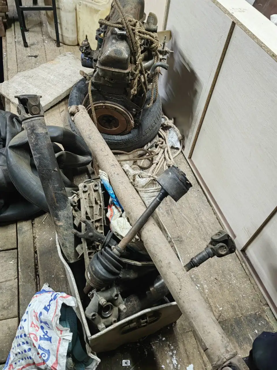 Продажа запчастей одним лотом в Иркутске - Запчасти в Иркутск