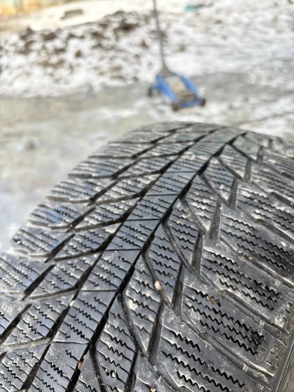 Продам комплект колес R17 5:114,3 на зимней резине - Колеса и диски (Запчасти) в Шелехов