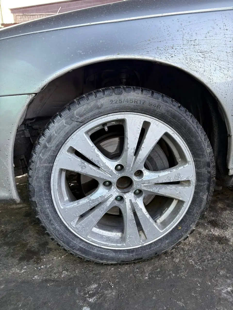 Продам комплект колес R17 5:114,3 на зимней резине - Колеса и диски (Запчасти) в Шелехов