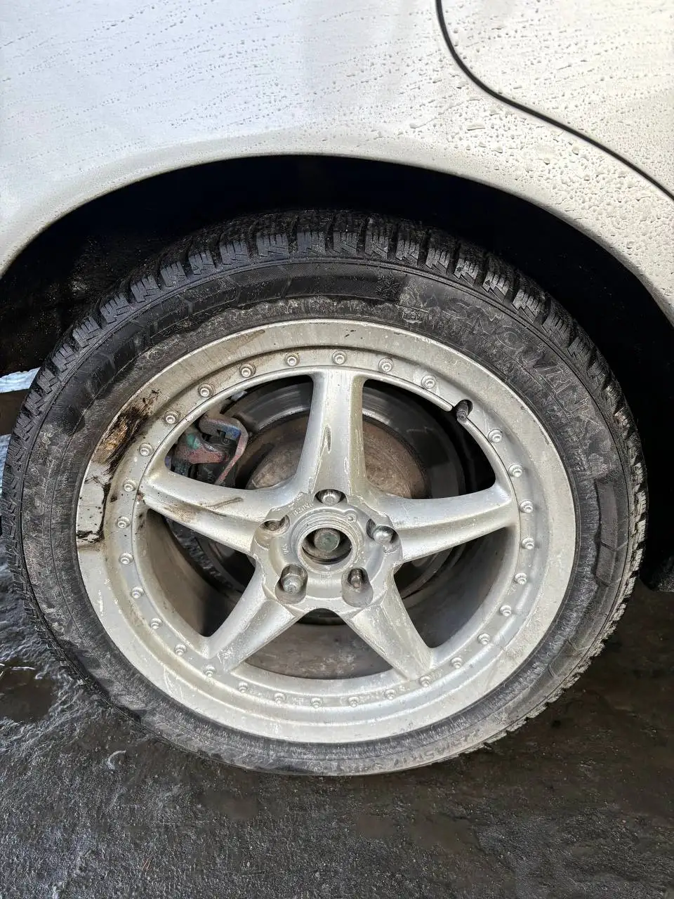 Продам комплект колес R17 5:114,3 на зимней резине - Колеса и диски (Запчасти) в Шелехов
