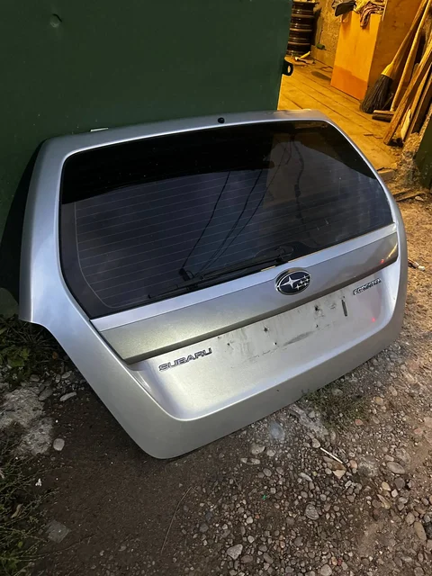 Продам заднюю дверь багажника Subaru Forester sg 2007г. - частное объявление в Иркутск
