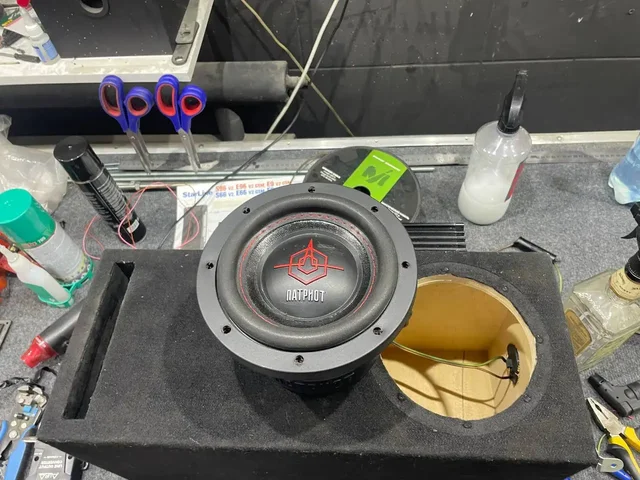 Усилитель 500Вт с динамиком 8 дюймов - частное объявление в Иркутск