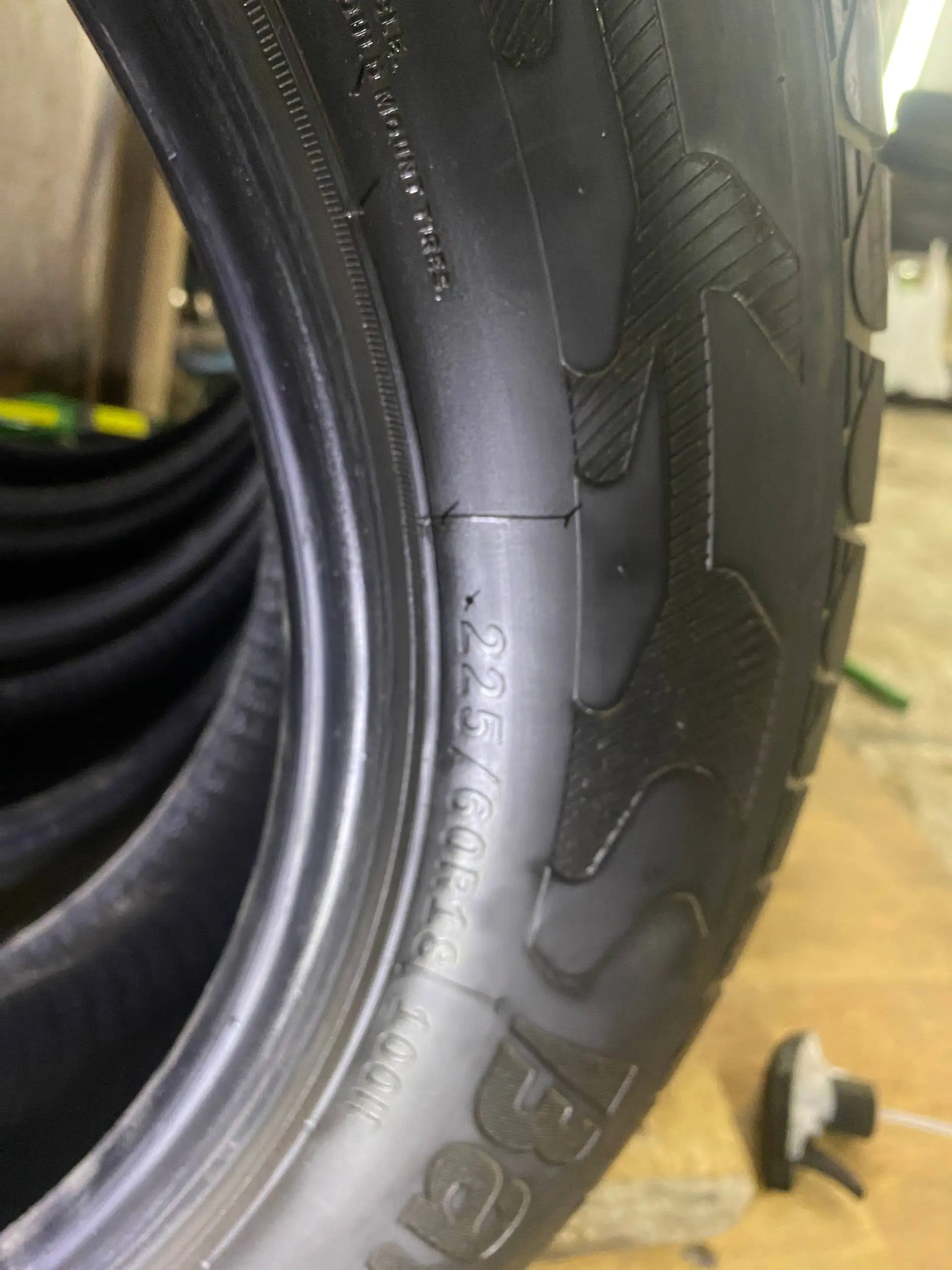 Продам летние шины ATLAS BATMAN 225/60 r18 - Шины (Запчасти) в Иркутск