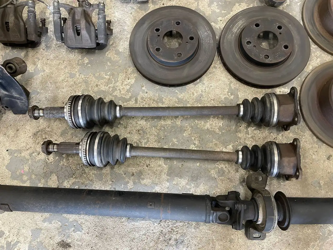 Продажа подвески и карданного вала для 4WD - Подвеска и трансмиссия (Запчасти) в Иркутск