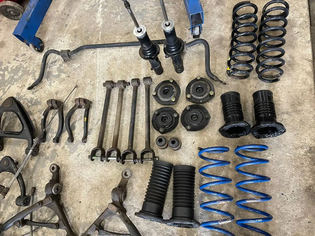 Продажа подвески и карданного вала для 4WD - Подвеска и трансмиссия (Запчасти) в Иркутск