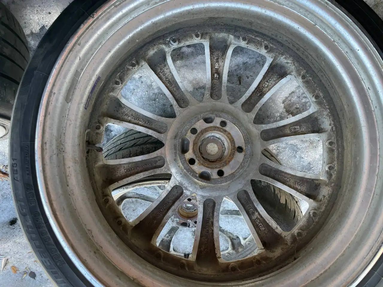 Продажа оригинальных ворков 225/35/19 5x100 - Шины и диски (Запчасти) в Иркутск