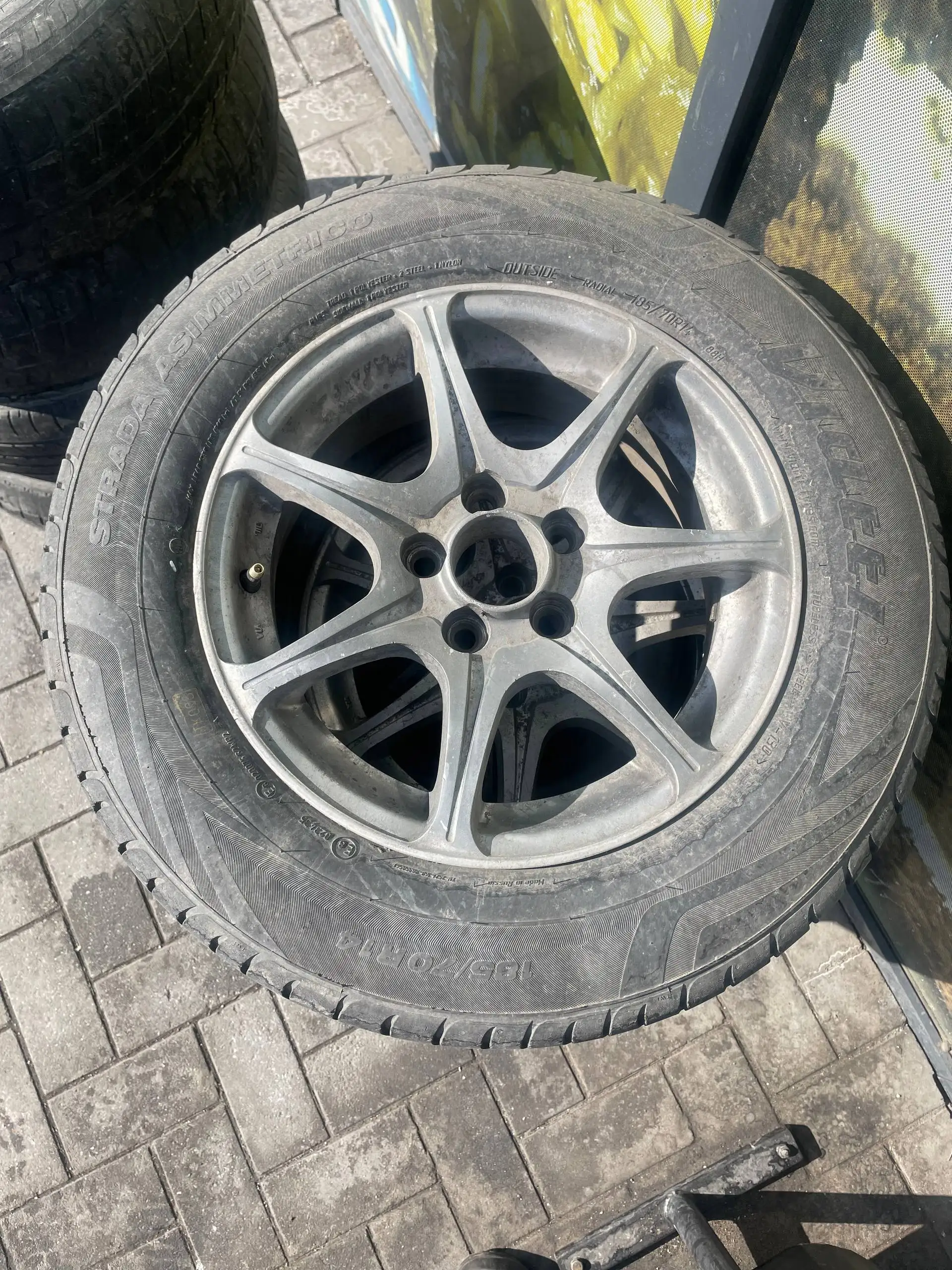 Продажа колес R14 5*100 и аккумулятора - Шины и диски (Запчасти) в Иркутск