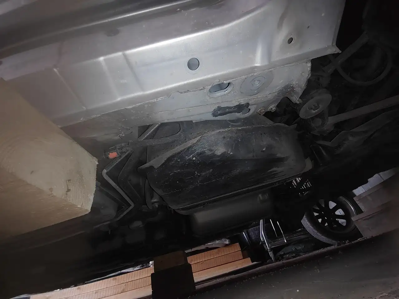 Продам кузов Lexus LS460 - Кузовные детали (Запчасти) в Иркутск