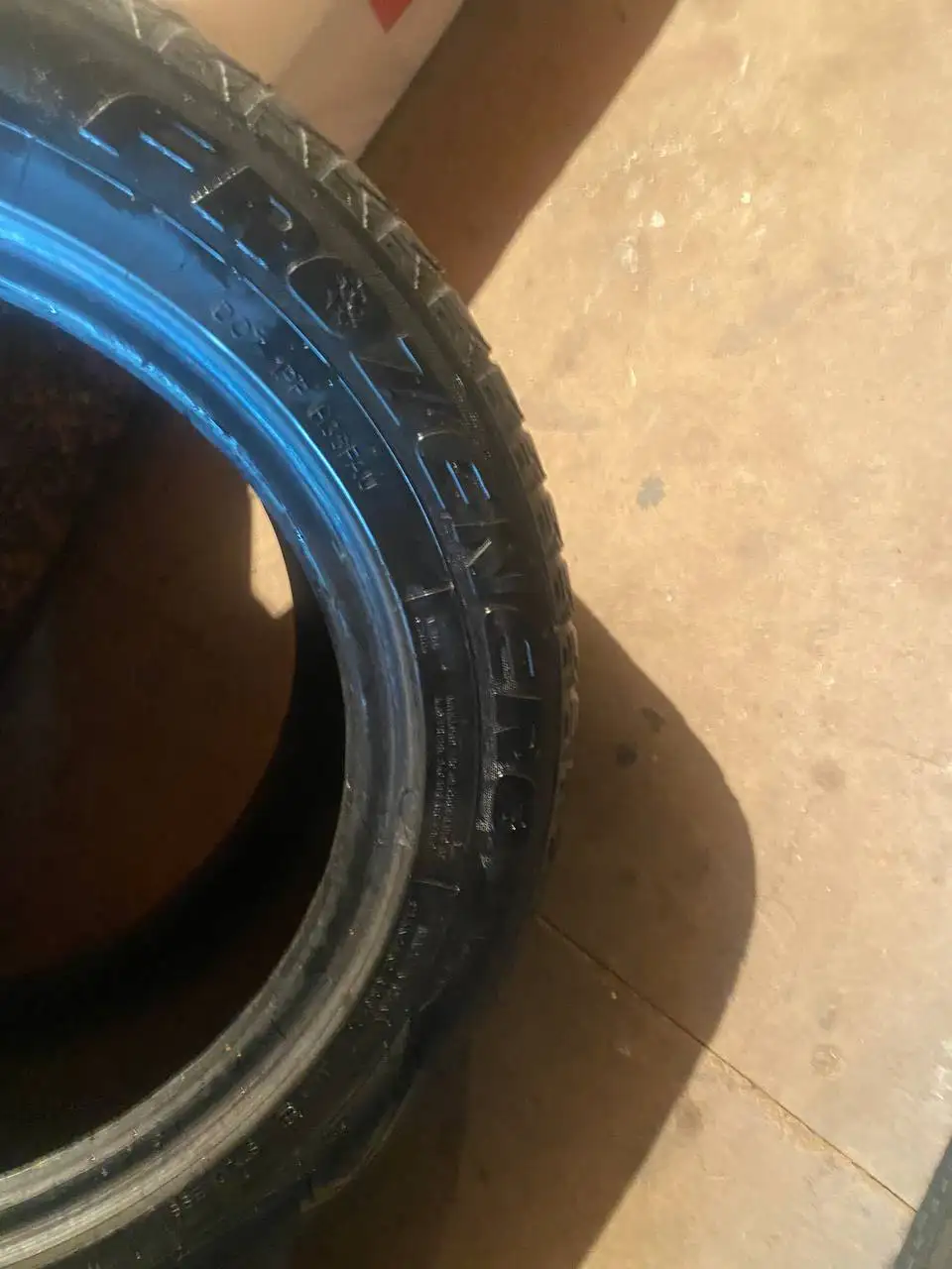 Продажа двух комплектов колес R18 и R16 - Шины и диски (Запчасти) в Иркутск