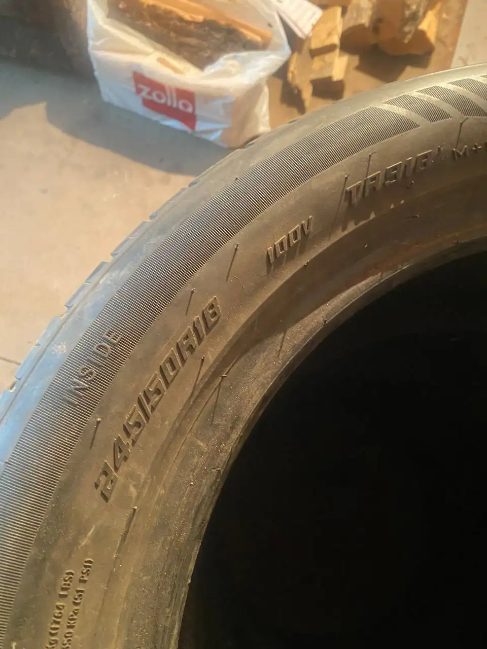 Продажа двух комплектов колес R18 и R16 - Шины и диски (Запчасти) в Иркутск