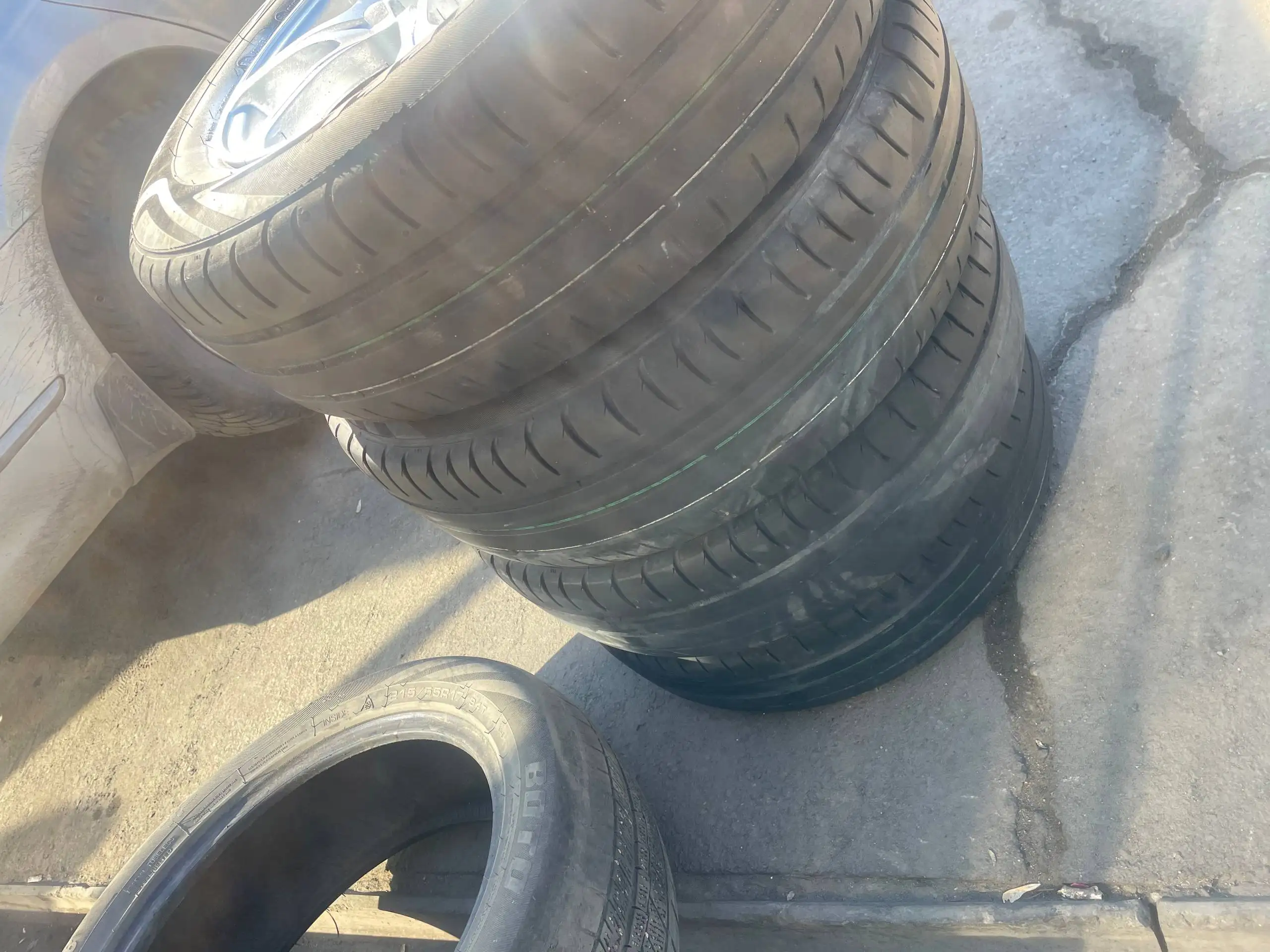 Продажа литья от Kia Ceed R14 с шинами - Диски и шины (Запчасти) в Иркутск