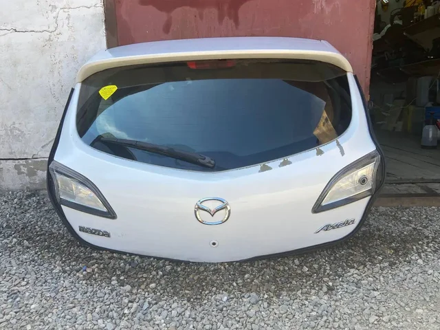 Дверь багажника Mazda Axela BL5 2011 в сборе - Запчасти в Иркутск