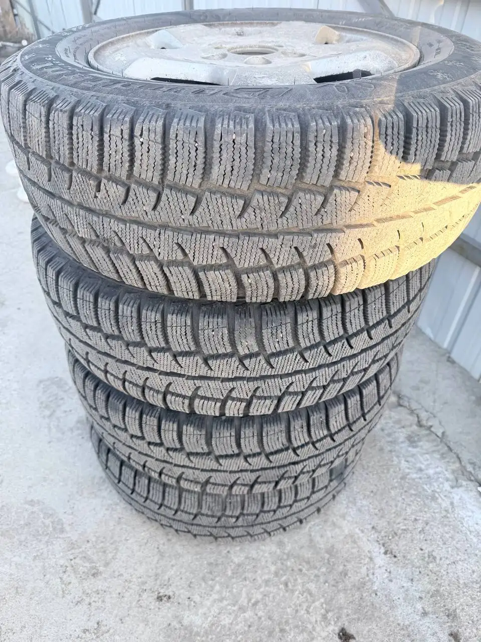 Литье на резине жирной 5/114.3 R16 - Колеса и диски (Запчасти) в Иркутск