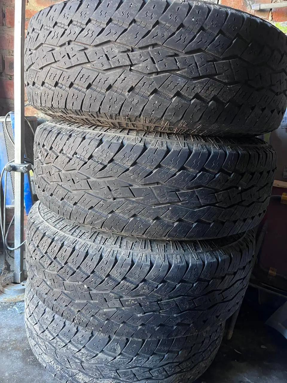 Штампы и диски с резиной - Автомобильные диски и шины (Запчасти) в Иркутск
