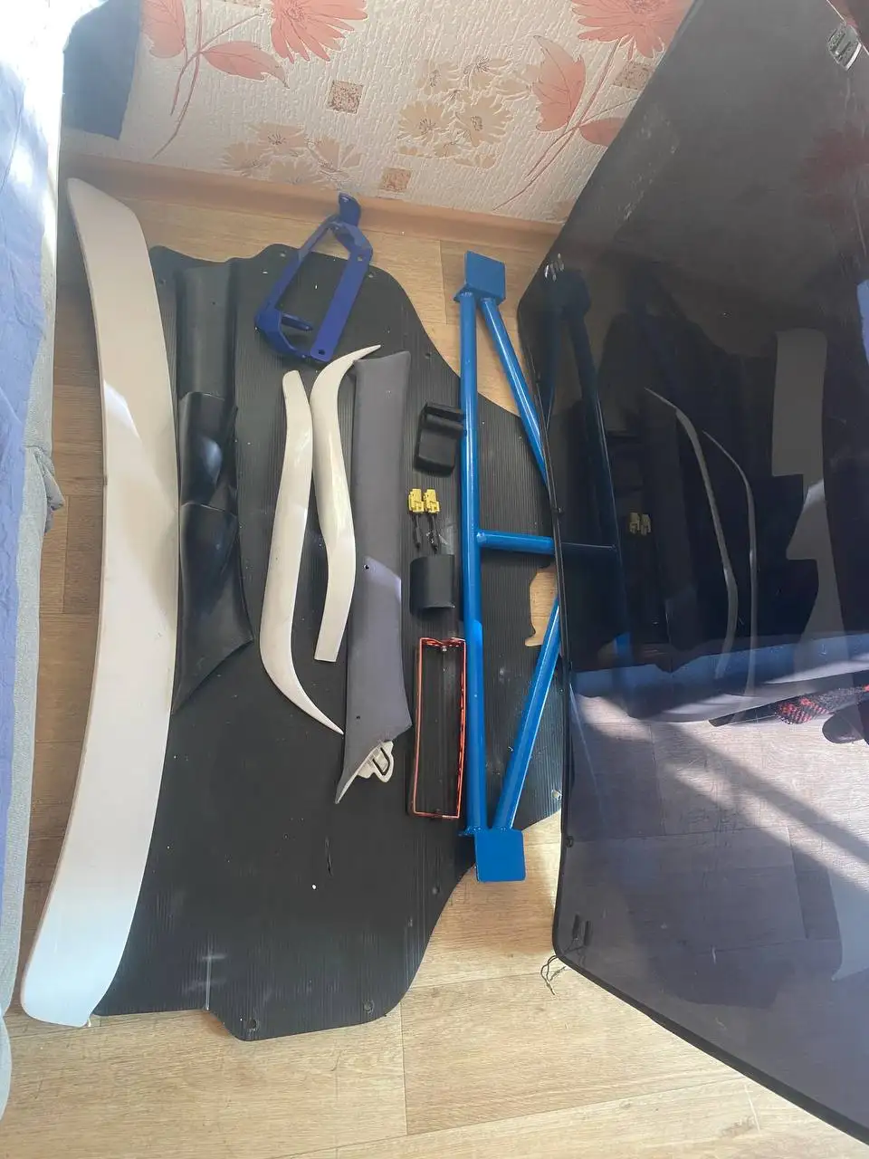 Продажа запчастей на Toyota Chaser JZX100 - Автозапчасти (Запчасти) в Иркутск