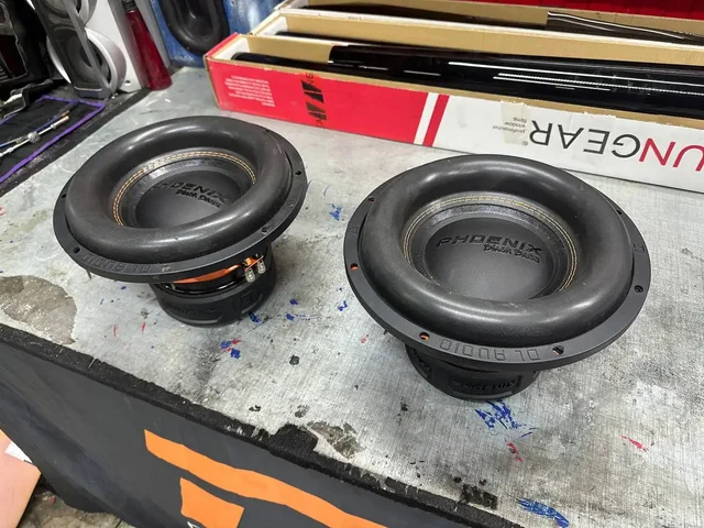 Две гитары Yamaha C40 - частное объявление в Иркутск