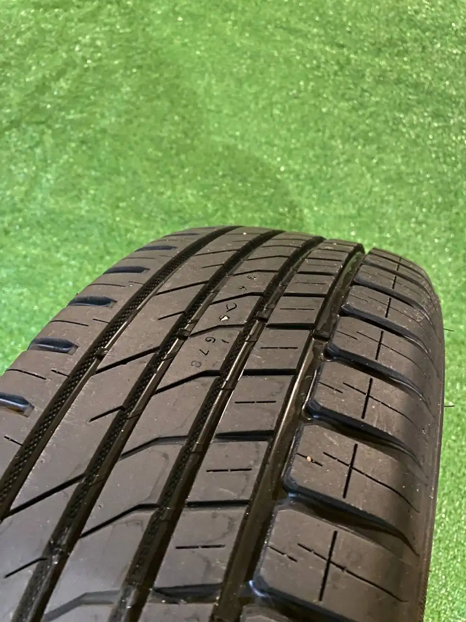 Продам комплект летних шин Ikon Tyres Character ECO 205/55/R16 - Шины (Запчасти) в Иркутск