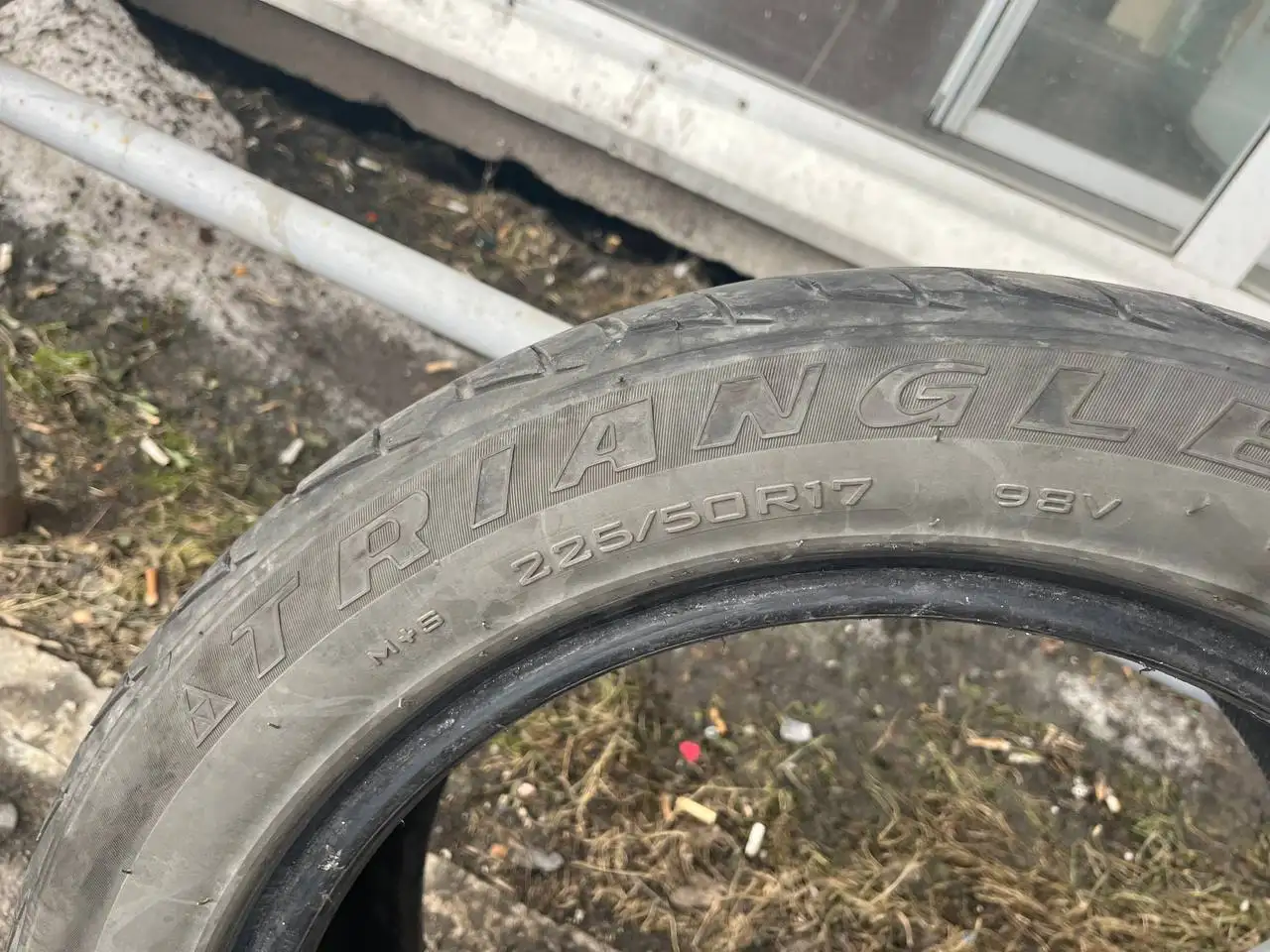 Продам резину Triangle TR968 225/50 r17 - Шины и диски (Запчасти) в Иркутск
