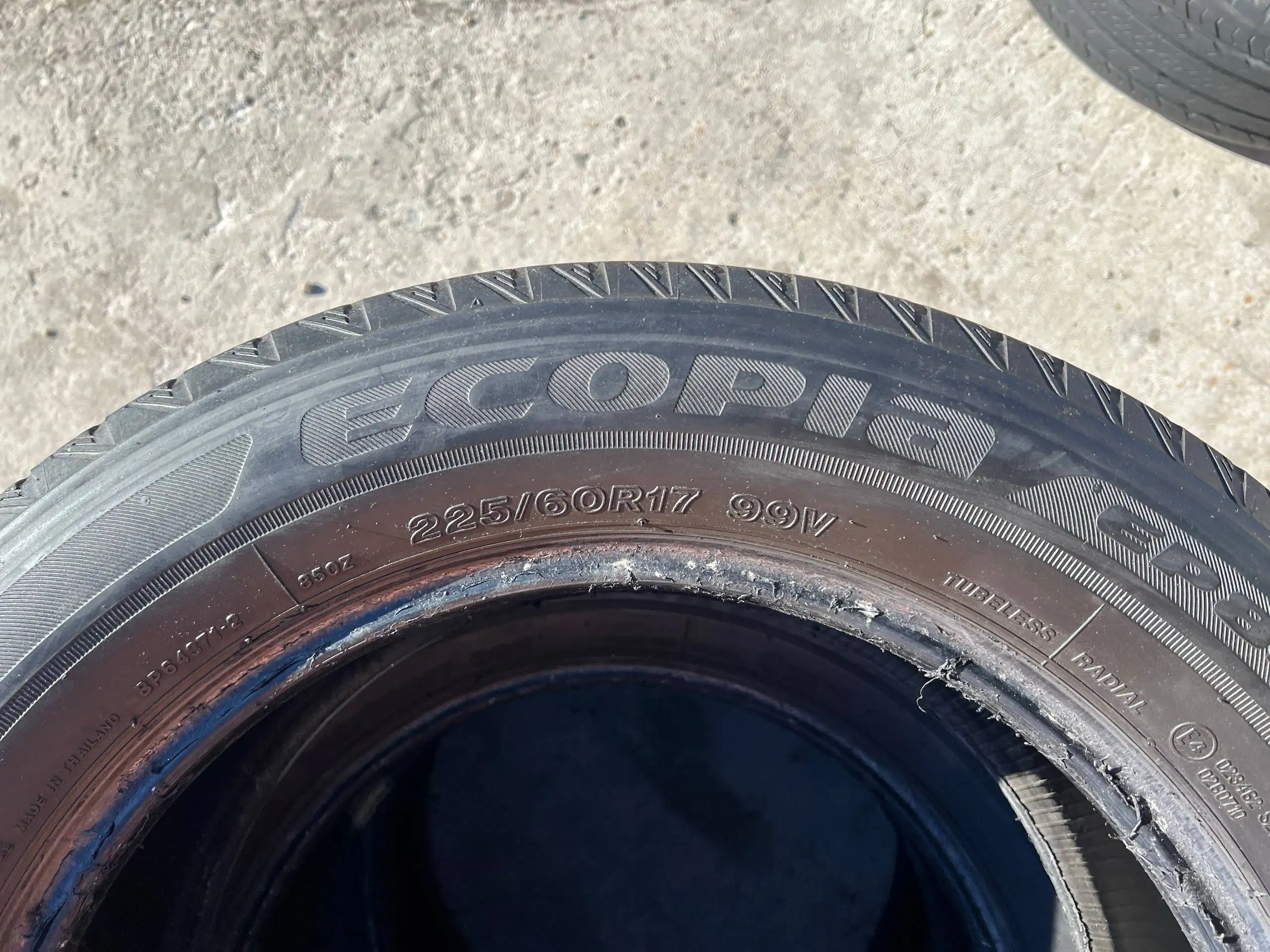 Бриджик 225/60 r17 - Шины и диски (Запчасти) в Иркутск
