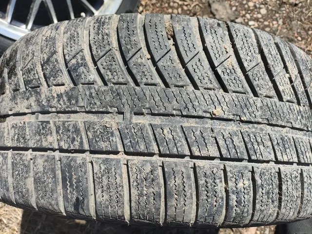 Продам колеса б/у для зимы - Электронные компоненты в Иркутск