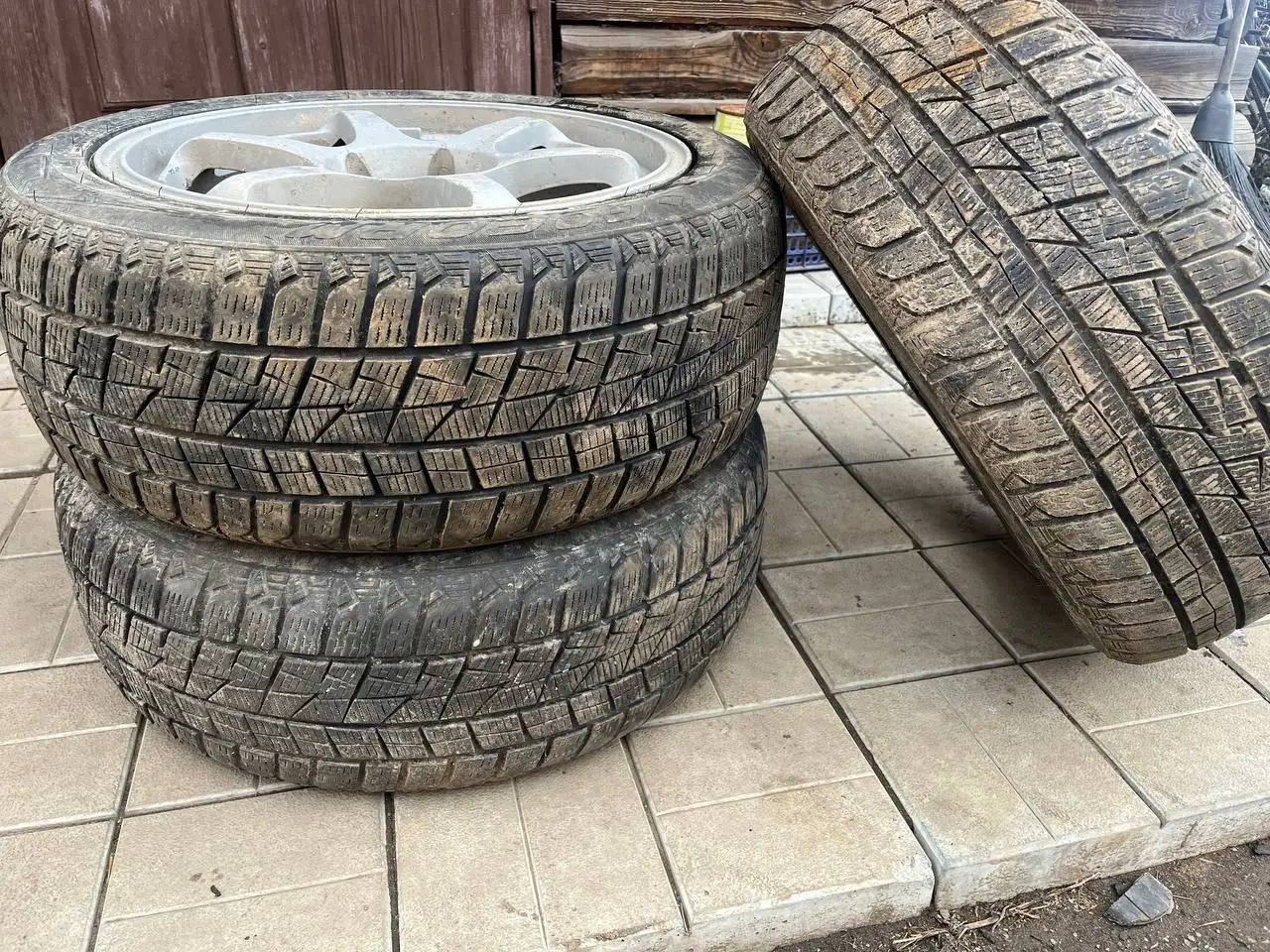 Продажа дисков r17 5Zigen Cannon Ball с резиной - Диски и шины (Запчасти) в Иркутск