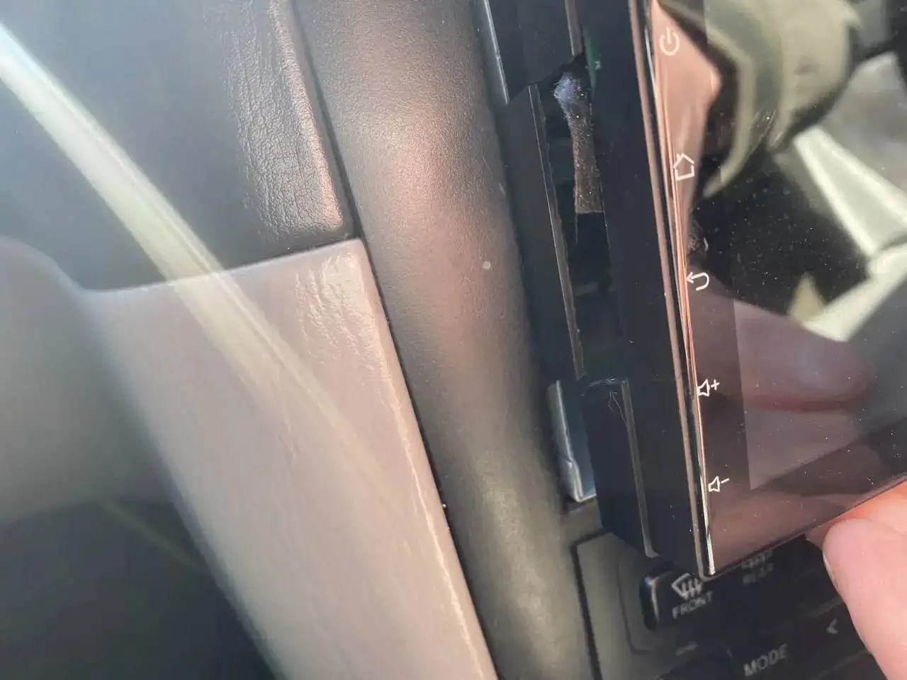 Продам андроид магнитолу с дефектом - Автомагнитолы (Электроника) в Иркутск