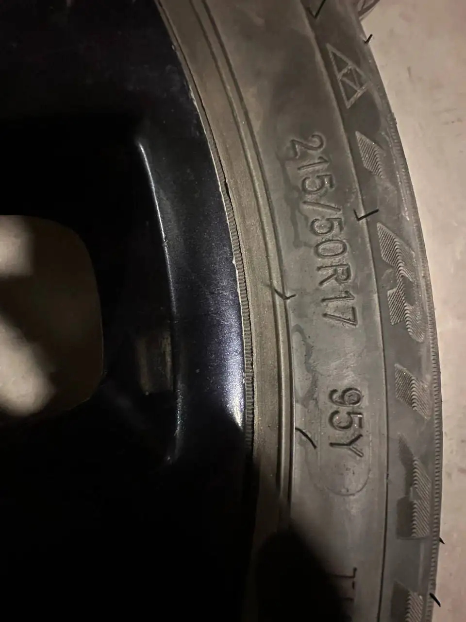 Резина и диски б/у - Шины и диски (Запчасти) в Иркутск