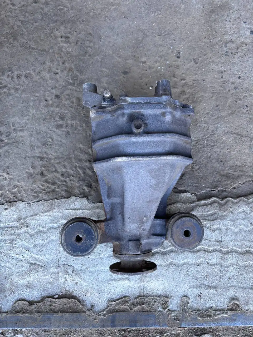 Запчасти для автомобиля на закрытом авторынке в Иркутске - Автозапчасти (Запчасти) в Иркутск