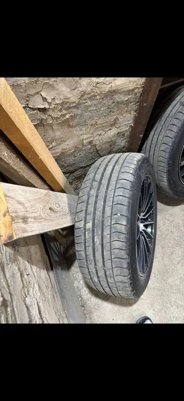 Продажа резины 225/55/17 2025 года - Шины (Запчасти) в Иркутск