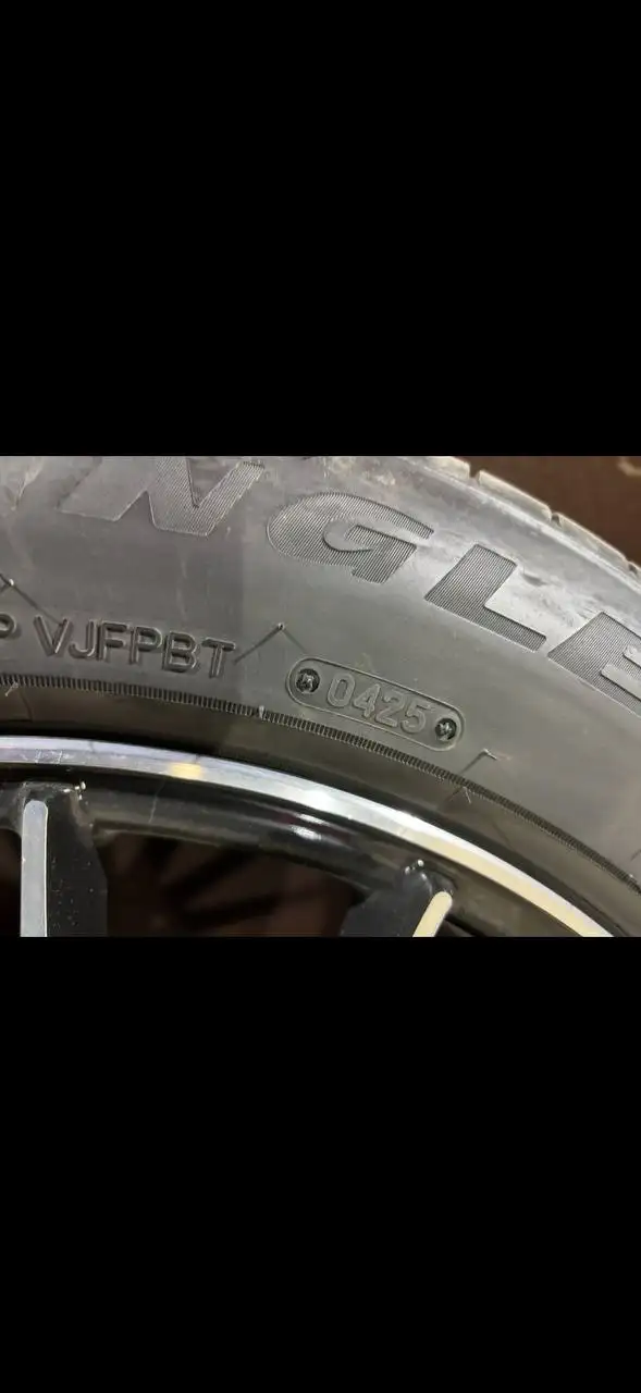 Продажа резины 225/55/17 2025 года - Шины (Запчасти) в Иркутск