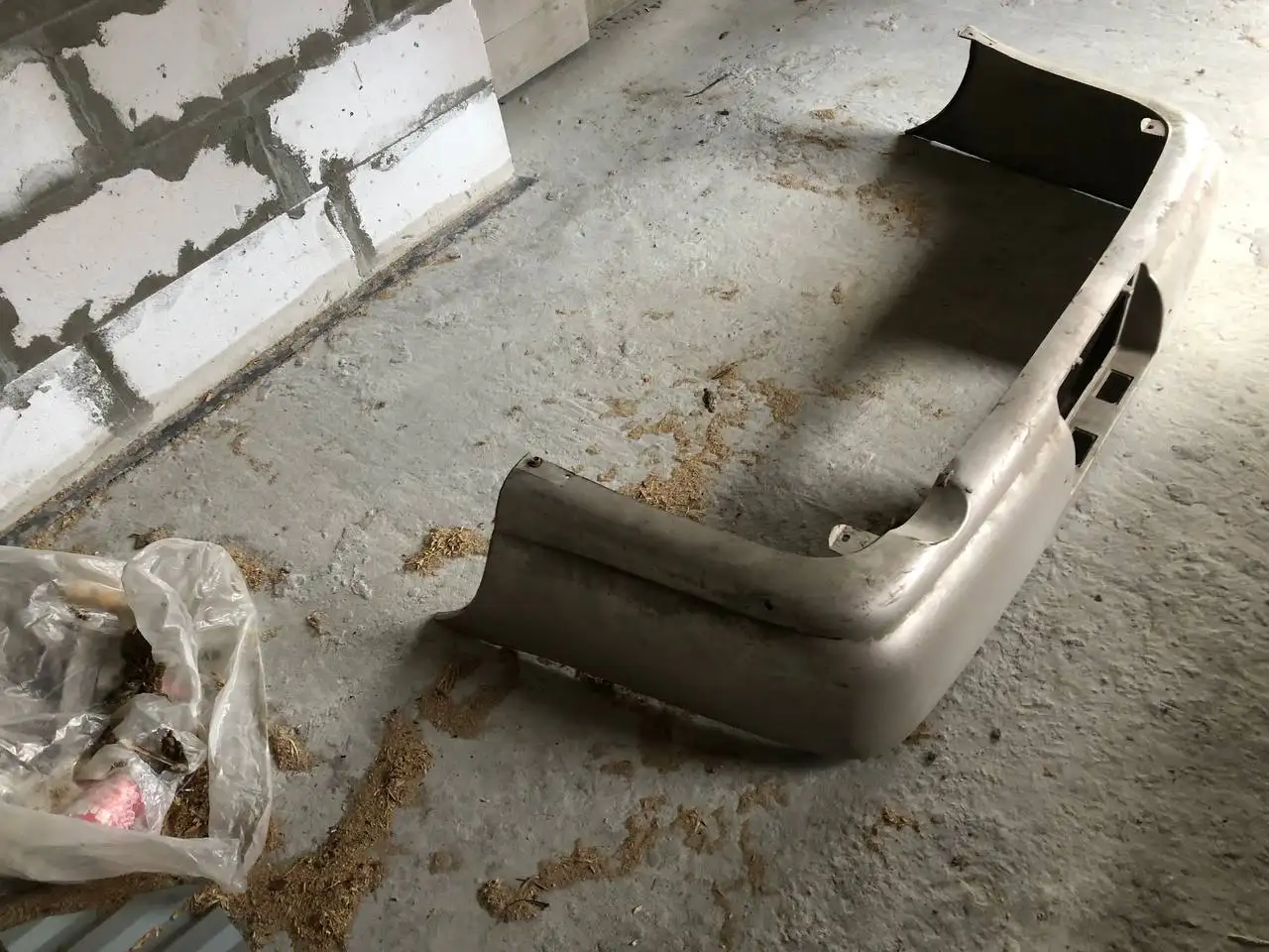 Бампер королла Ае 100 задний и бампер Веросса передний - Автомобильные запчасти (Запчасти) в Иркутск