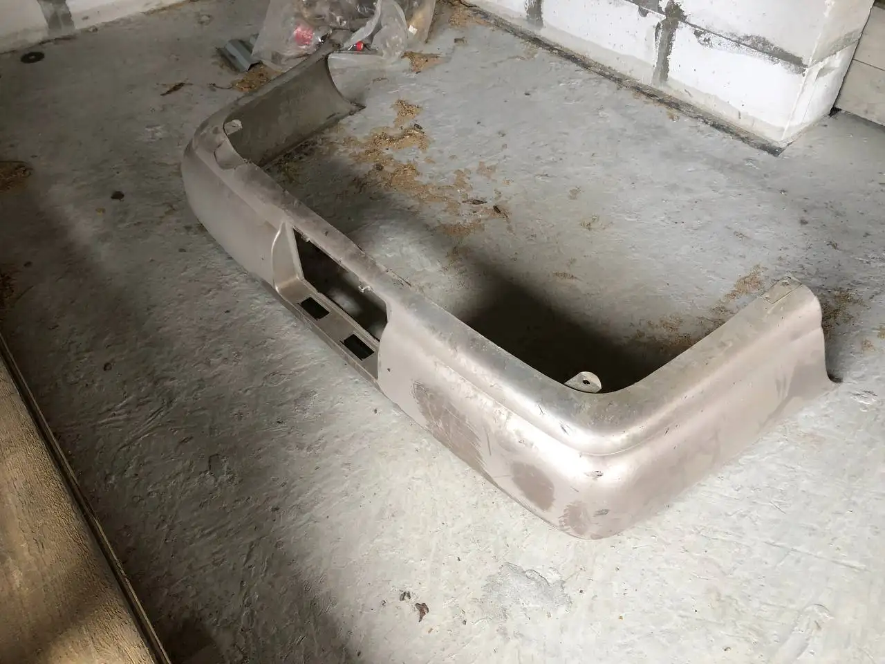 Бампер королла Ае 100 задний и бампер Веросса передний - Автомобильные запчасти (Запчасти) в Иркутск