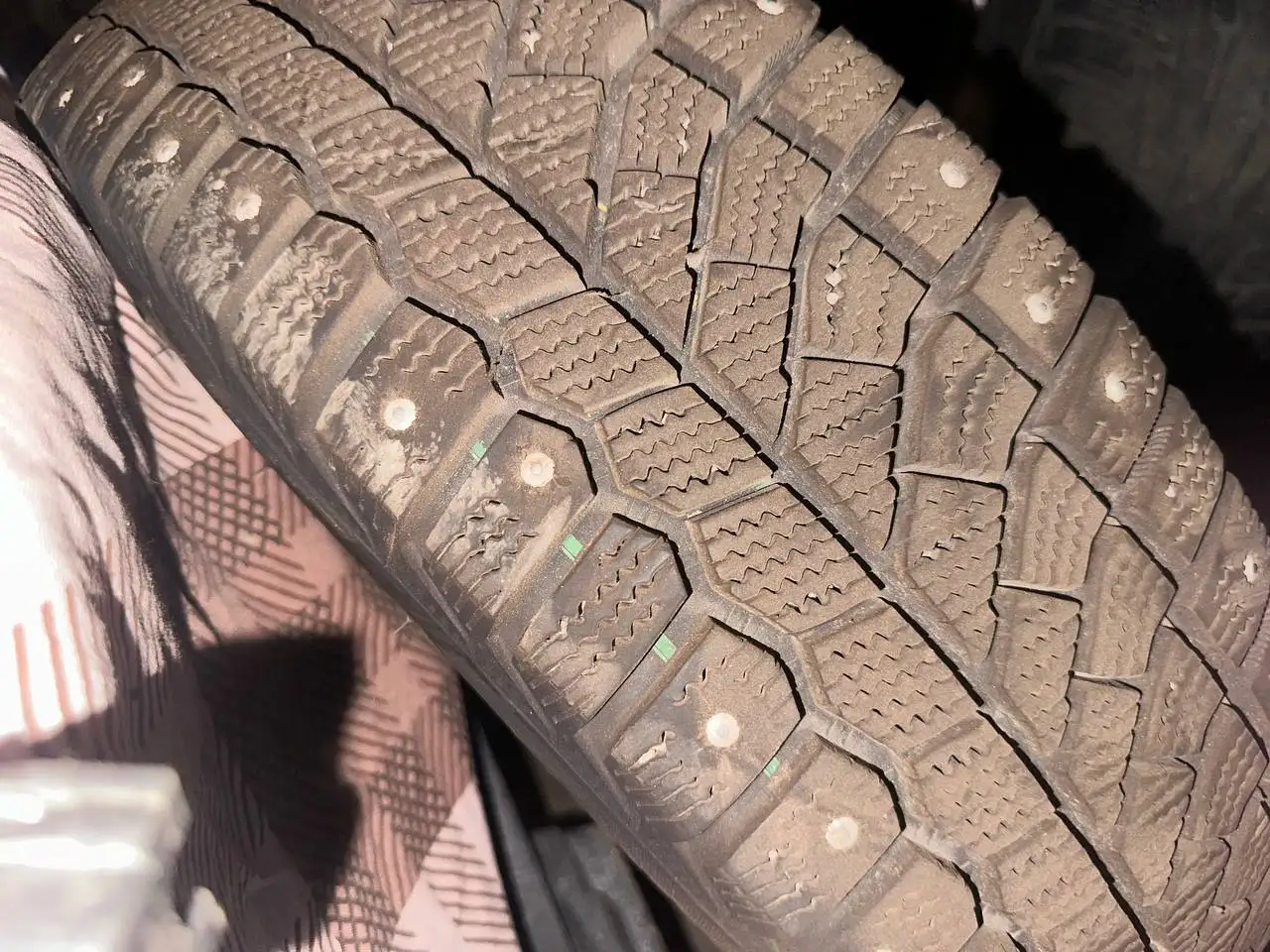 Продажа шин Bridgestone ecopia и Viatti Brian Nordico, задний бампер Renault Logan 2 - Шины и диски (Запчасти) в Иркутск